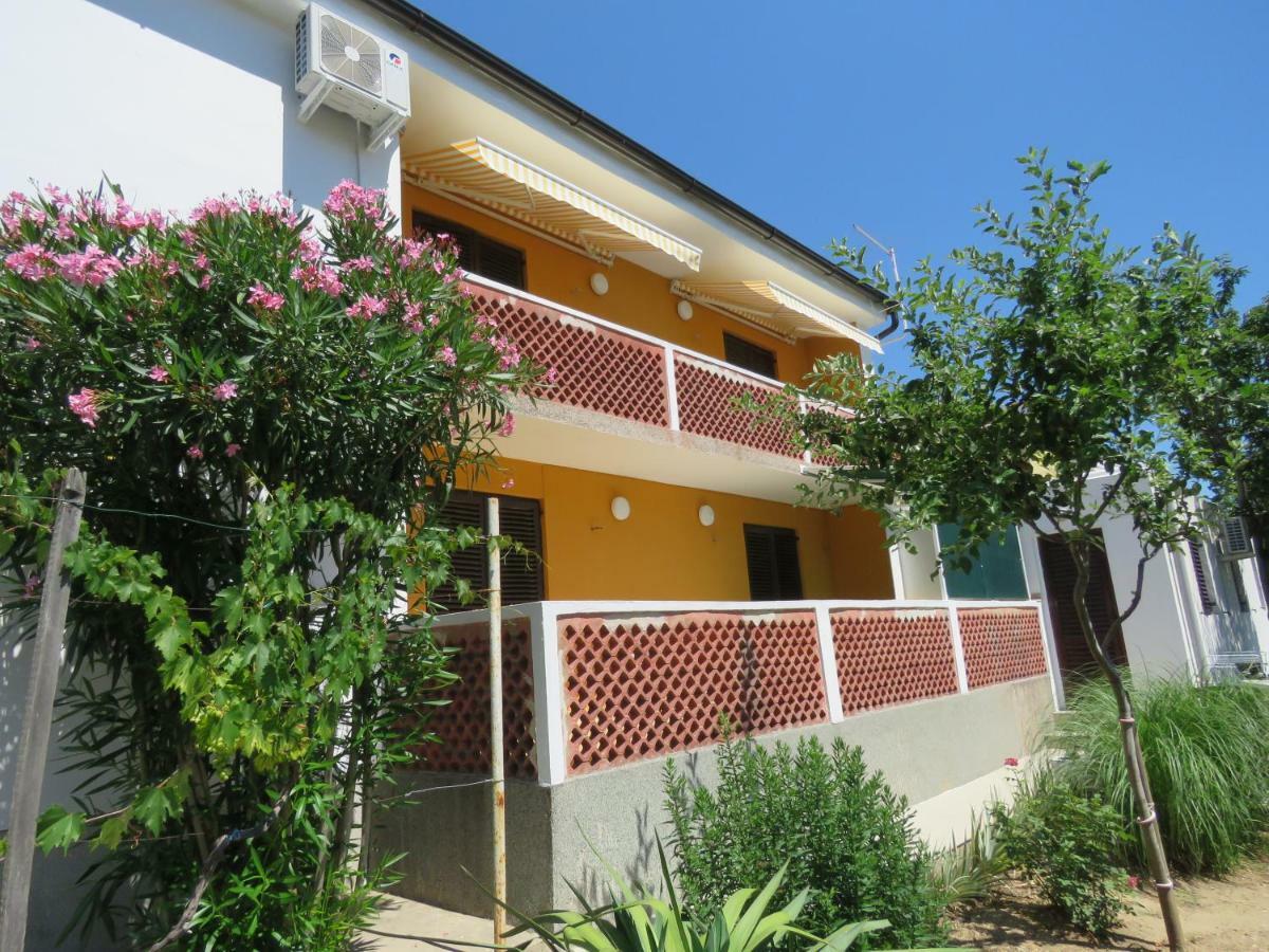 Apartments Cubranic Baška Esterno foto